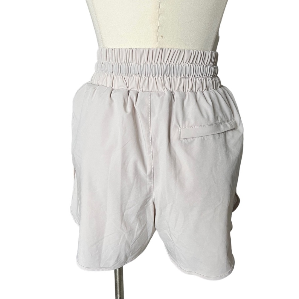 Varley Cream Athletic Running Shorts - Picture 4 of 6